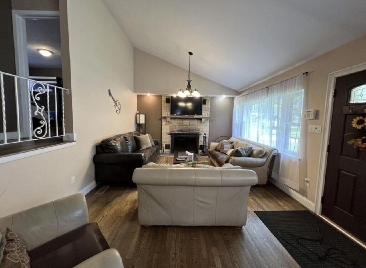 Hideaway - Lakehouse/Spa/Dock/ Pocono Summit 외부 사진